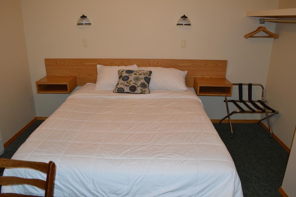 Motel Tyrol Radium Hot Springs Chambre photo