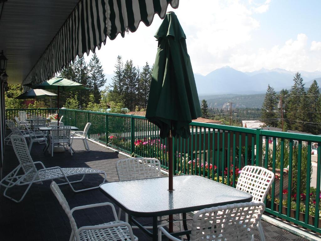 Motel Tyrol Radium Hot Springs Extérieur photo